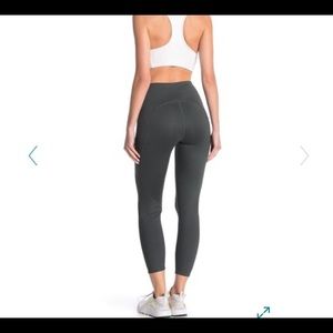 Z by ZELLA purple ribbed leggings